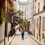Welcome To Montmartre